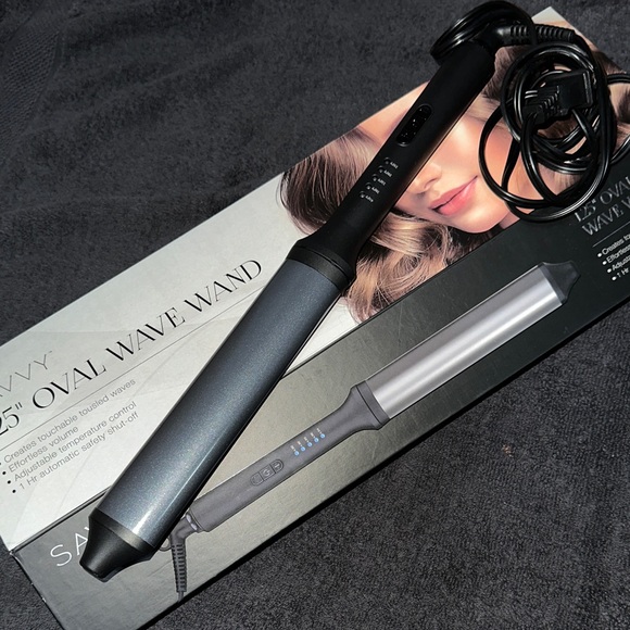 Savvy Accessories - Savvy Oval Wave Wand in Black and Silver